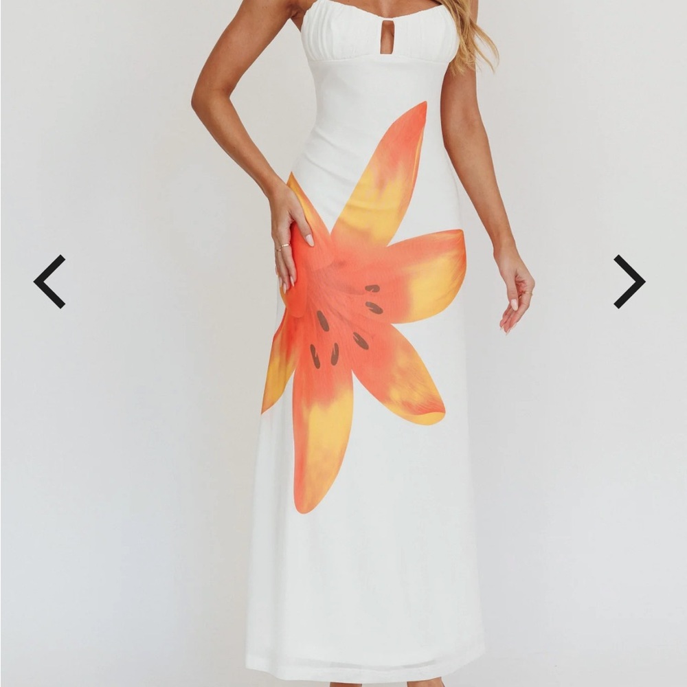 Selfie Leslie White Maxi Dress with Orange Floral Design